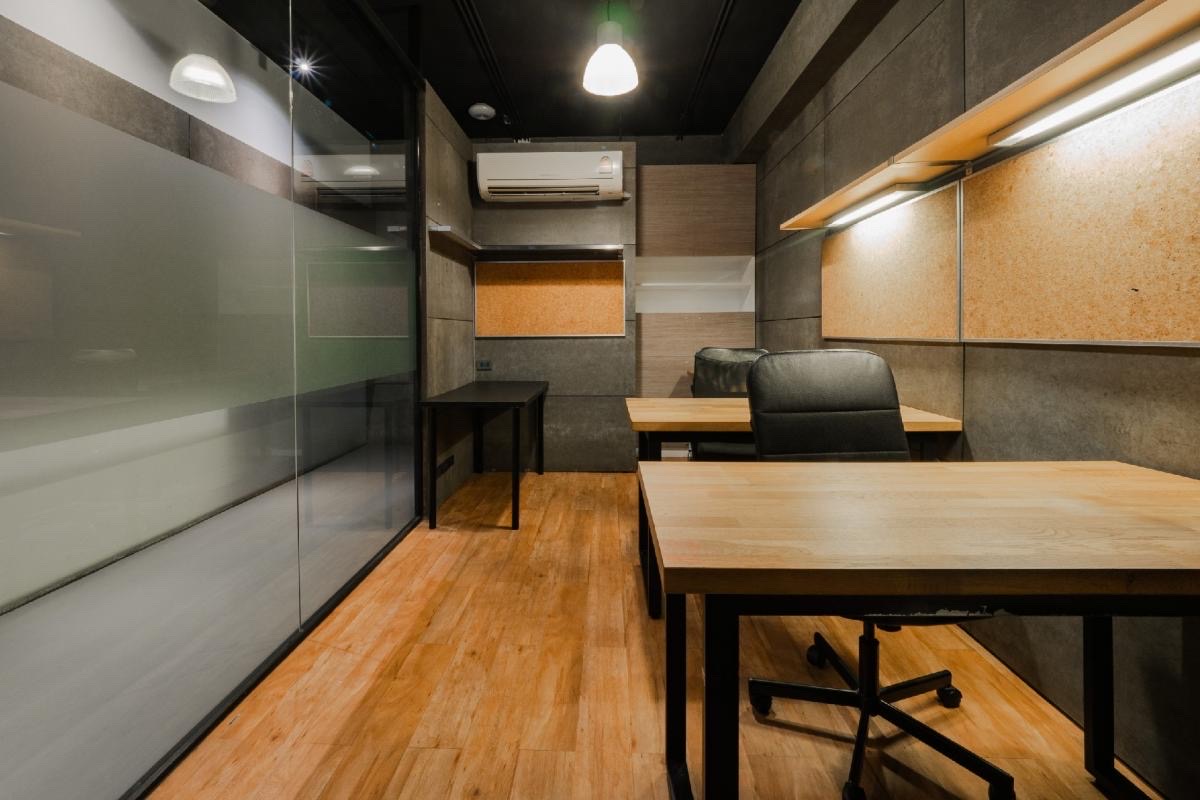 Office ตกแต่งใหม่ design สวยเสร็จพร้อมย้ายเข้าอยู่บนทำเลทอง “ถนนทองหล่อ“